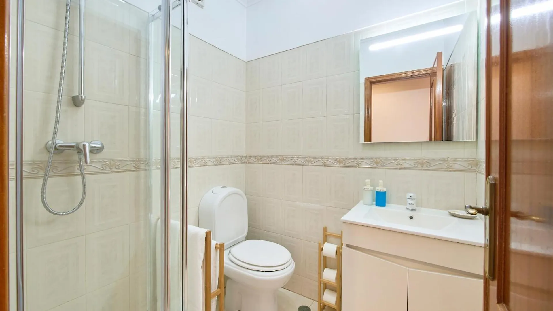 Bright & Modern Near Lisbon & Sintra By Timecooler Apartment Cacem