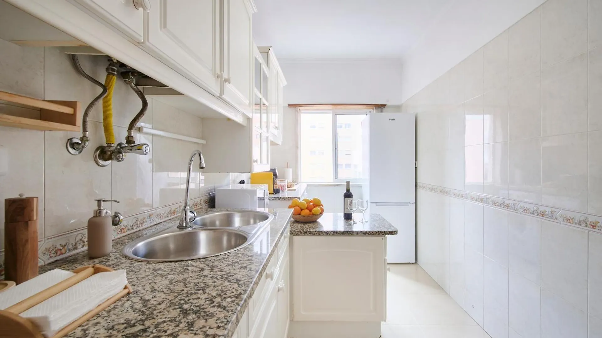Bright & Modern Near Lisbon & Sintra By Timecooler Apartment Cacem
