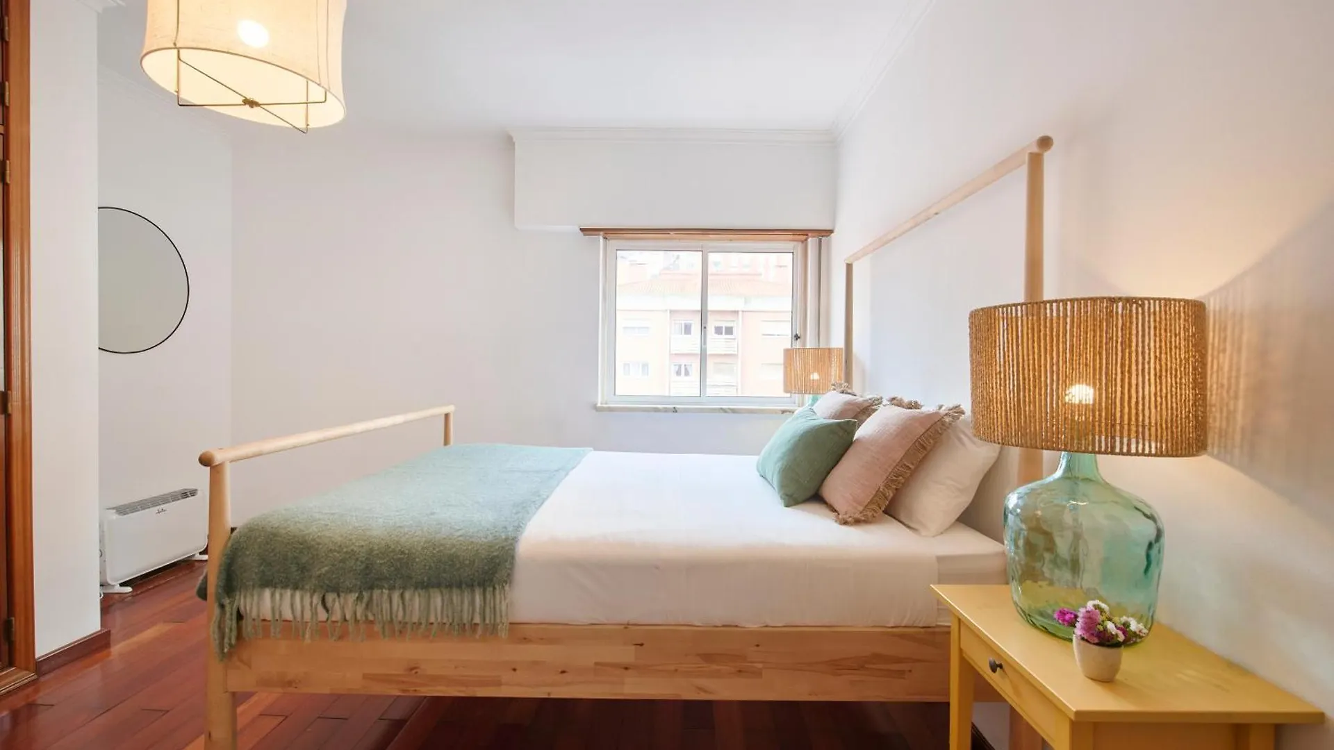 Bright & Modern Near Lisbon & Sintra By Timecooler Apartment Cacem