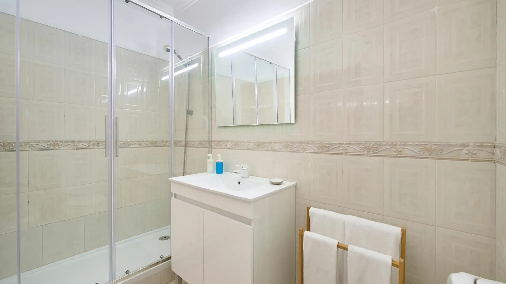 Bright & Modern Near Lisbon & Sintra By Timecooler Apartment Cacem 0*,  Portugal