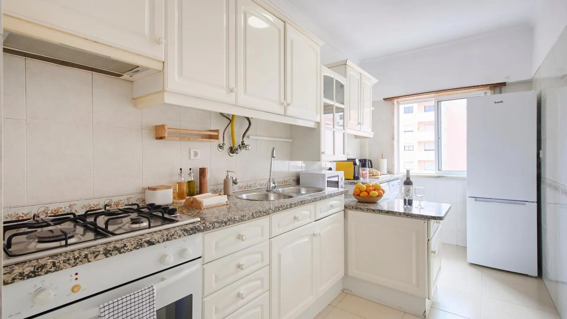 Bright & Modern Near Lisbon & Sintra By Timecooler Apartment Cacem